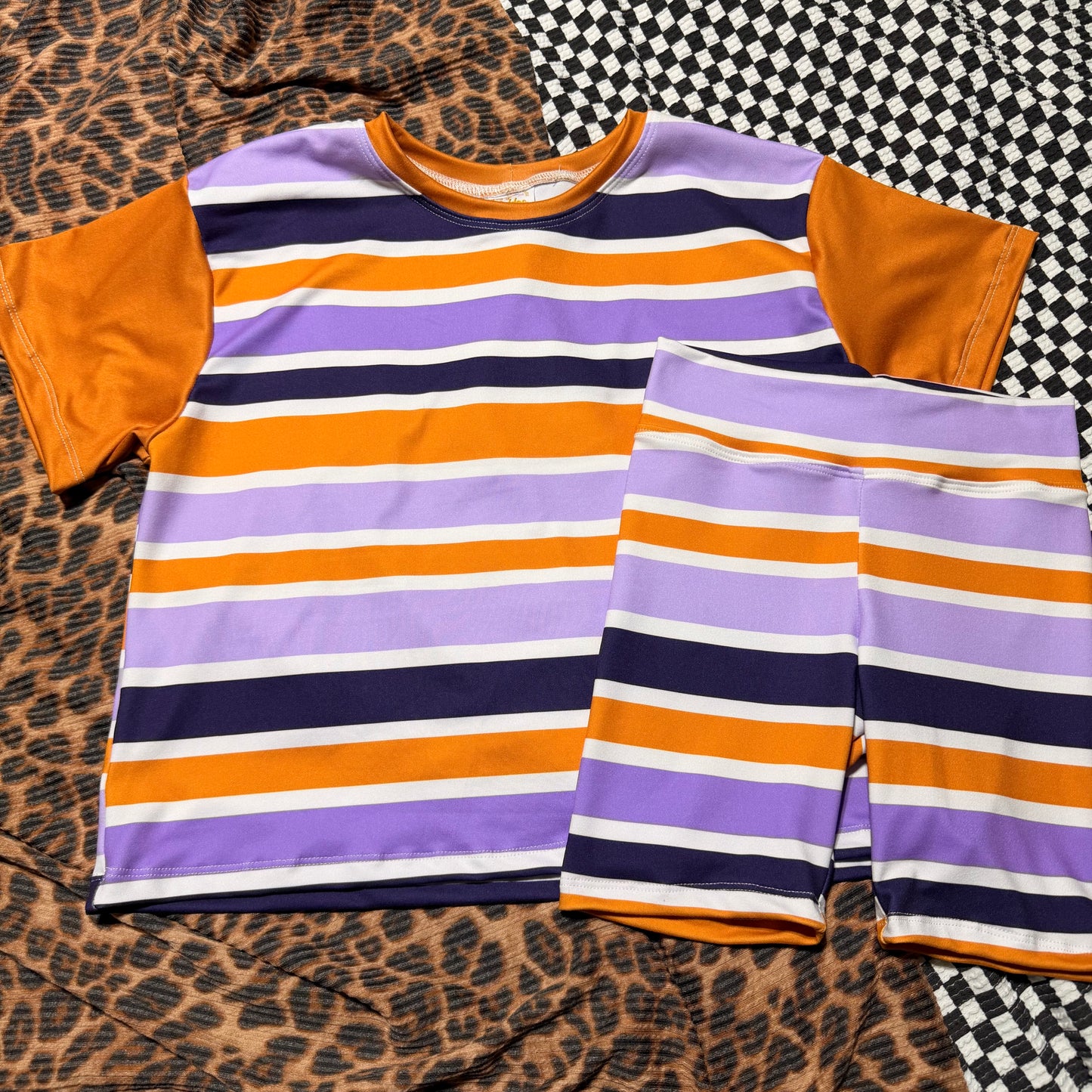 Size 6/7 oversized tee & size 7 biker shorts SET RTS