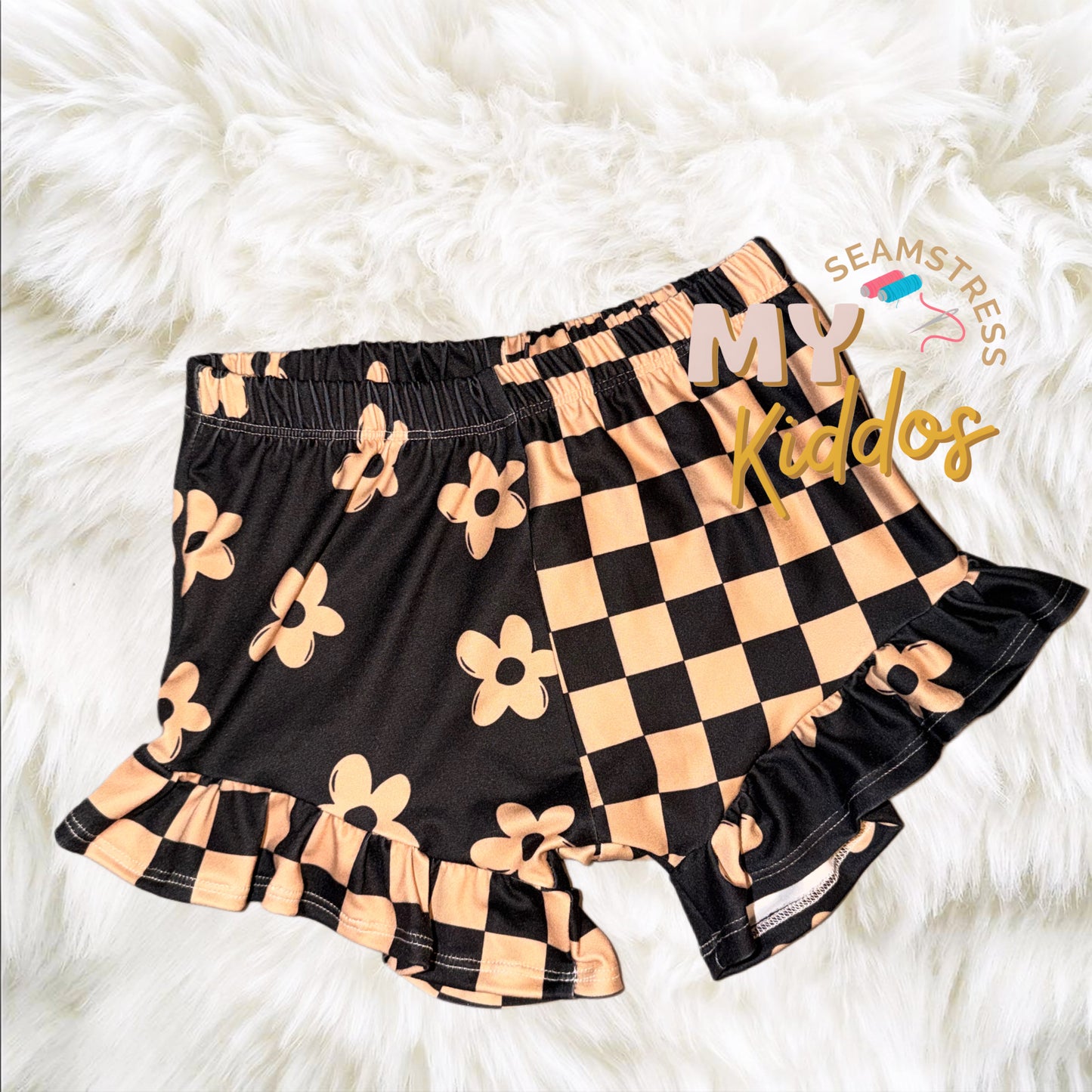 6/7 handmade ruffle shorties rts