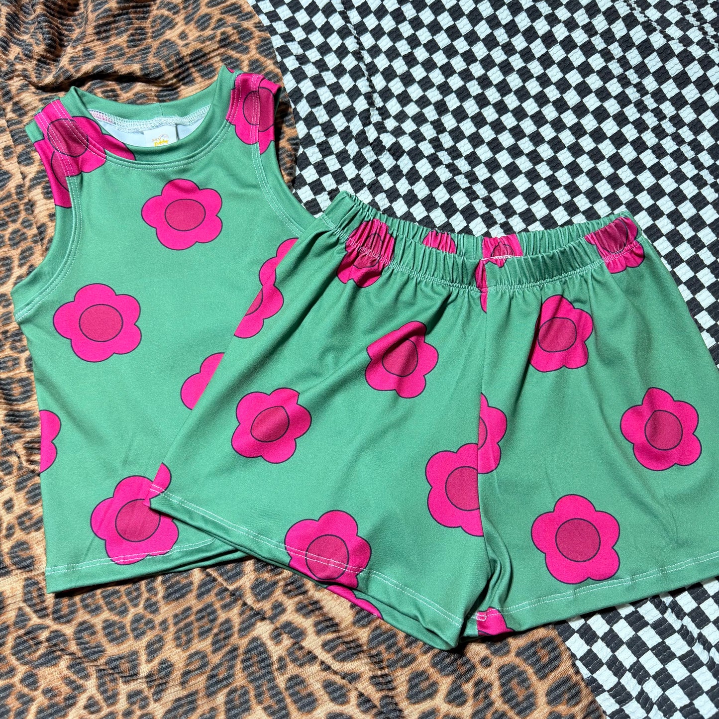 4T SET nostalgia tank and flowy shorts RTS