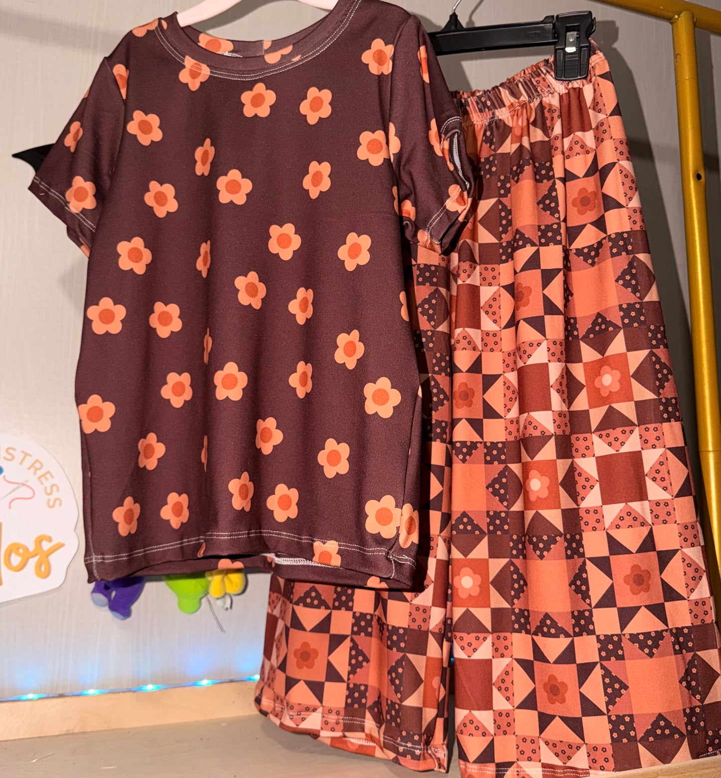TOP REMAKE size 10 short sleeve hudson tee (bayleigh)