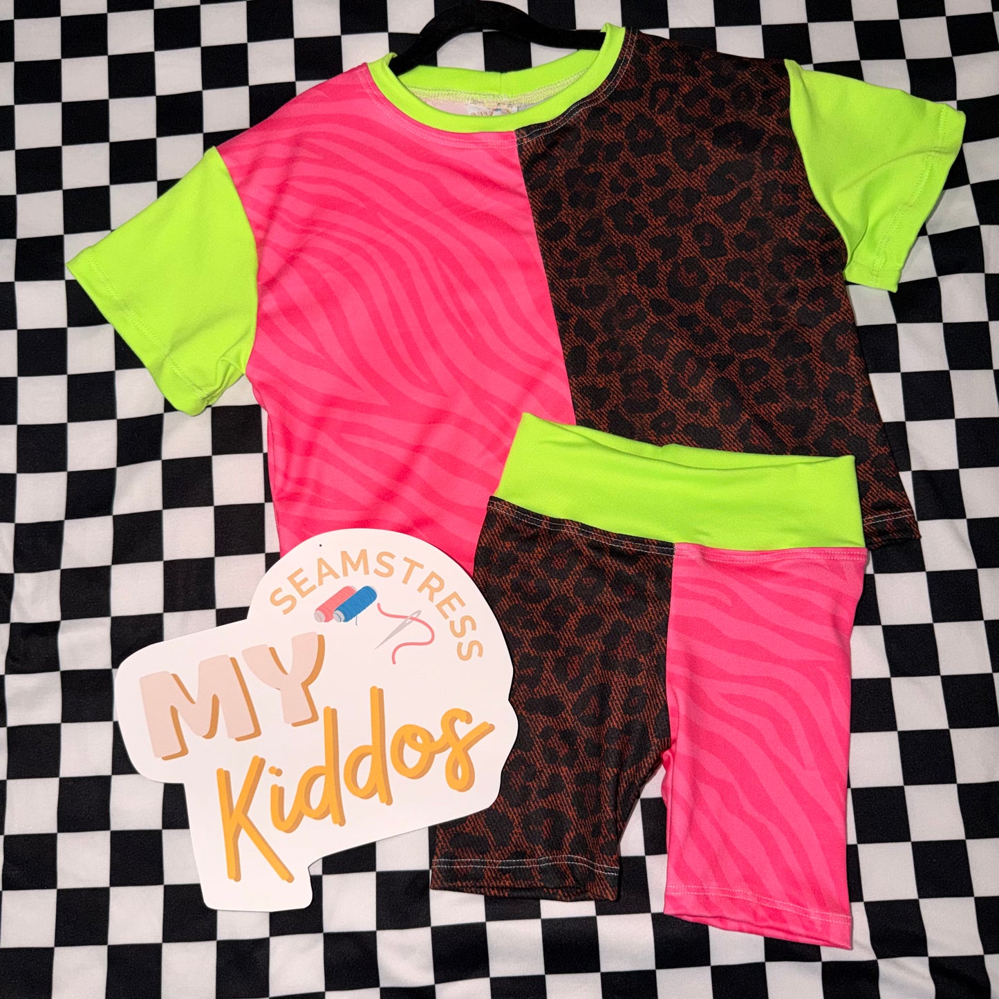 Size 12/18m colorblocked SET oversized tee and biker shorts RTS