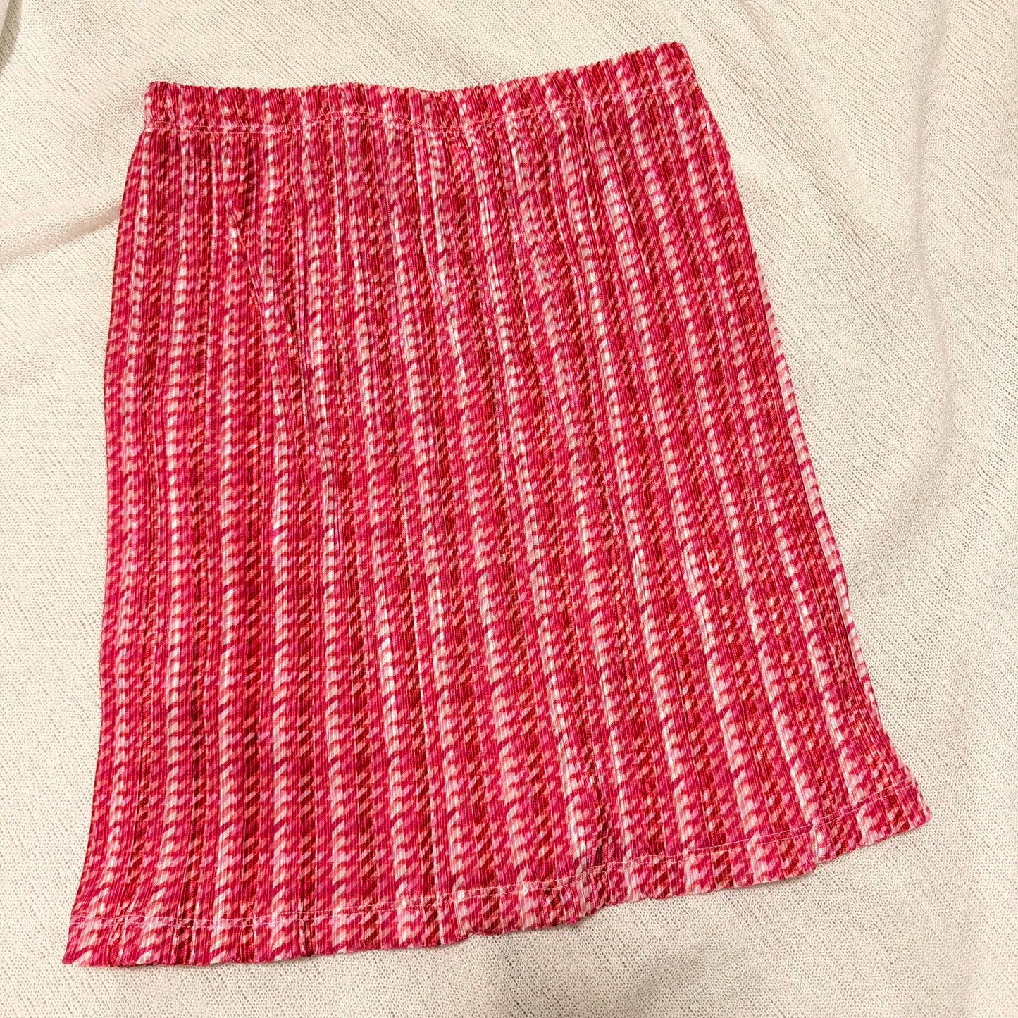 Kids size 14 skirt- brand: my kiddos seamstress- new only tried on